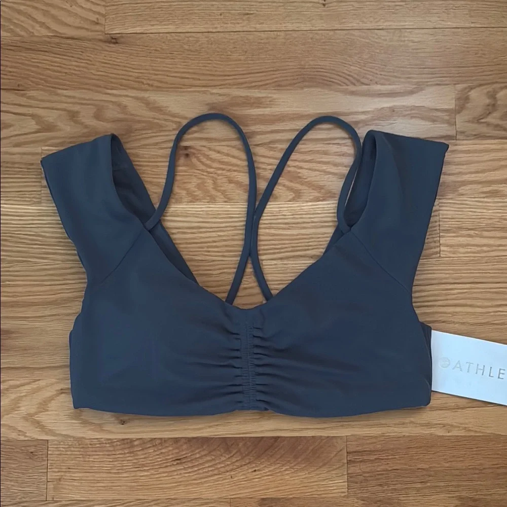 Athleta Cinch Built-In Bra Crop Top